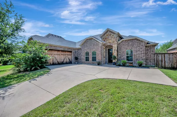 129 Mckinley DR, Burleson, TX 76028