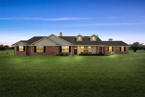 701 Shiloh TRL, China Spring, TX 76633