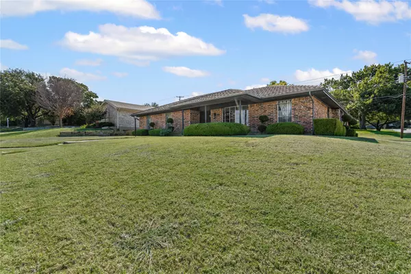 Fort Worth, TX 76133,4859 Winesanker WAY