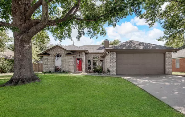 1109 Steven ST, Burleson, TX 76028