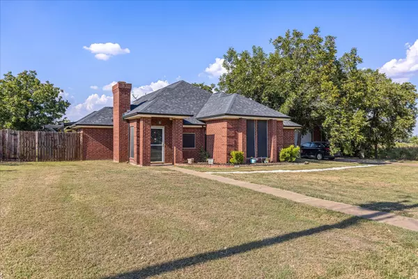 Granbury, TX 76048,614 Overhill RD