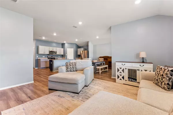 Waco, TX 76633,7001 Guadalupe RD