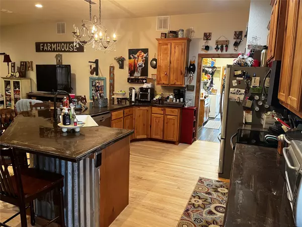 Springtown, TX 76082,200 Foster Adams LN