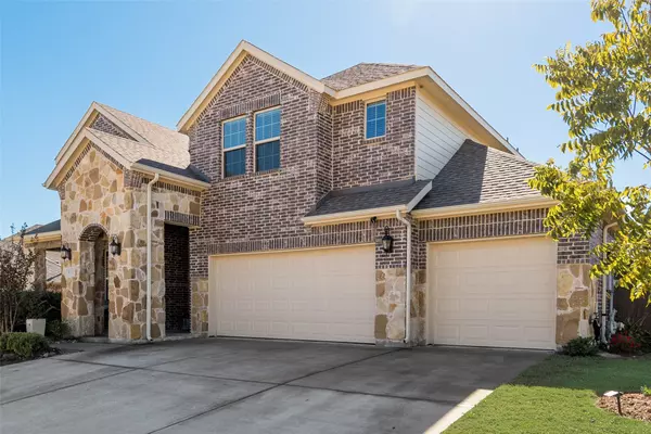 852 Layla DR, Fate, TX 75087