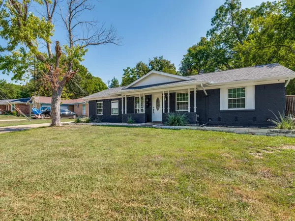 Duncanville, TX 75116,410 Falling Leaves DR