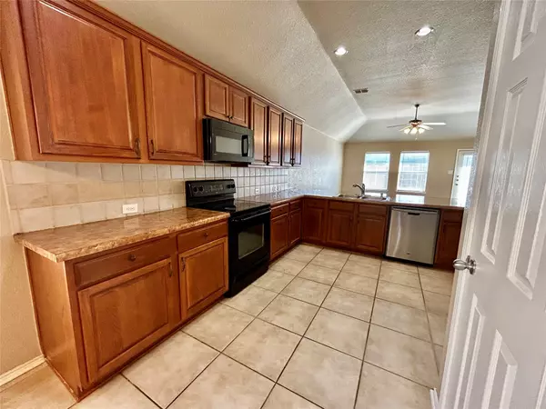 Fort Worth, TX 76131,409 Mystic River TRL