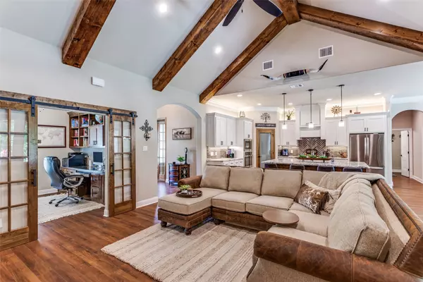 Weatherford, TX 76087,221 Greene RD