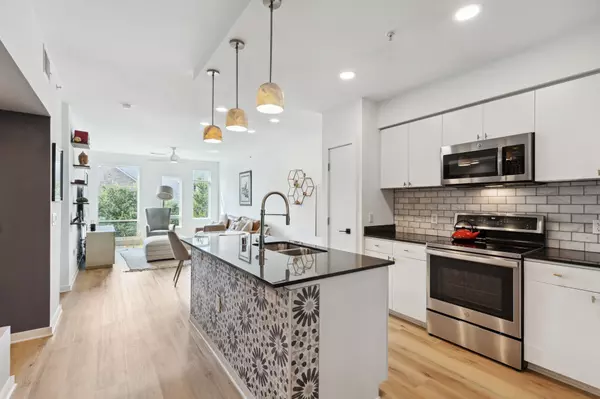 Dallas, TX 75219,4107 Bowser AVE #205