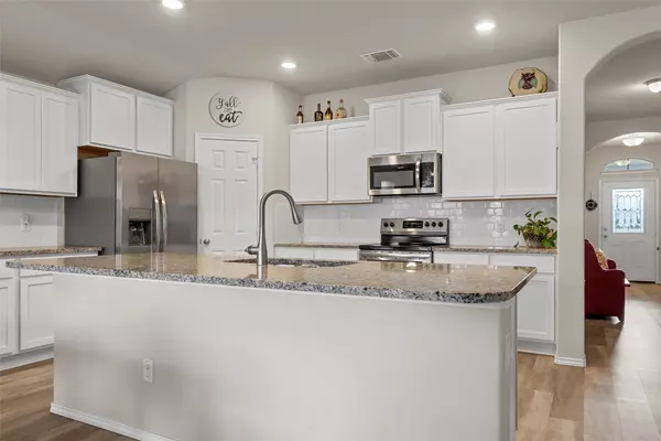 3017 Skinner DR, Lorena, TX 76655