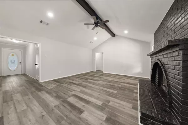Hewitt, TX 76643,144 Fannin DR