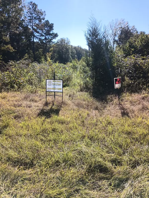 454 County Road 3334, Atlanta, TX 75551