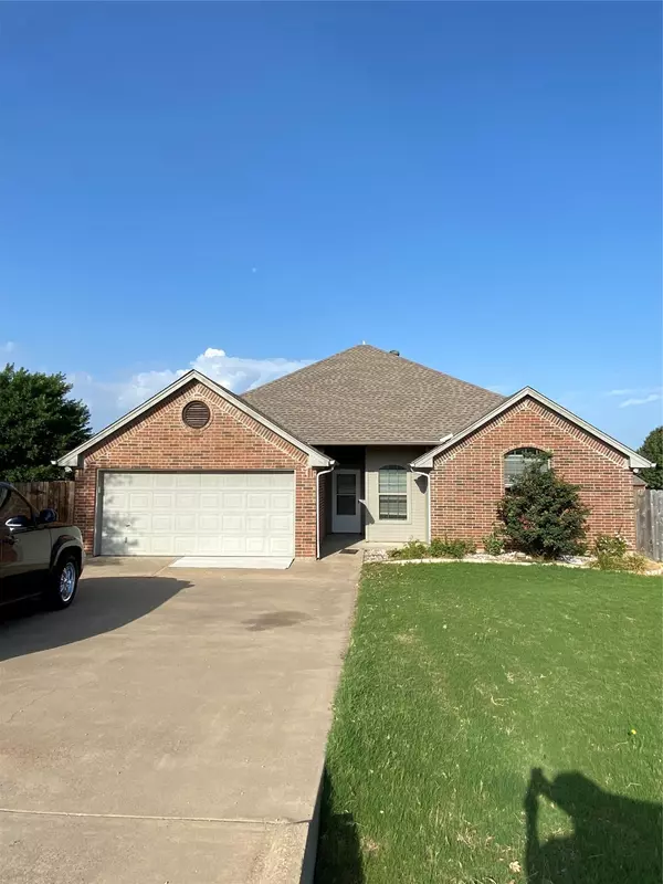 2702 Drift CT, Granbury, TX 76049