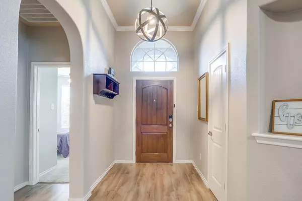 2420 Priscella DR, Fort Worth, TX 76131