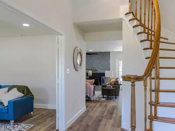 Pilot Point, TX 76258,511 S Irick ST