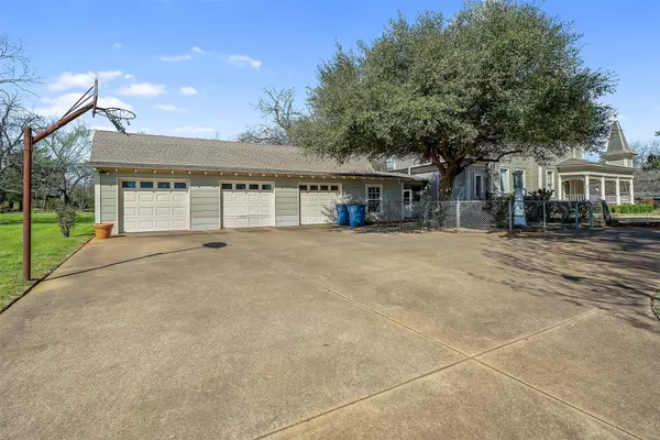 Bullard, TX 75757,406 S Hunter ST