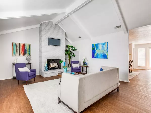 Dallas, TX 75230,10438 Pagewood DR