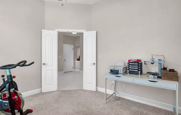 Waxahachie, TX 75165,504 Lowland LN