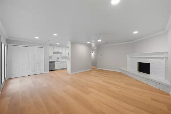 Grand Prairie, TX 75052,1310 California TRL