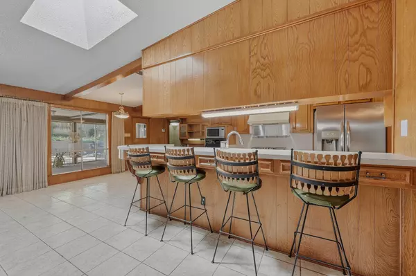 Euless, TX 76039,207 Trailwood DR