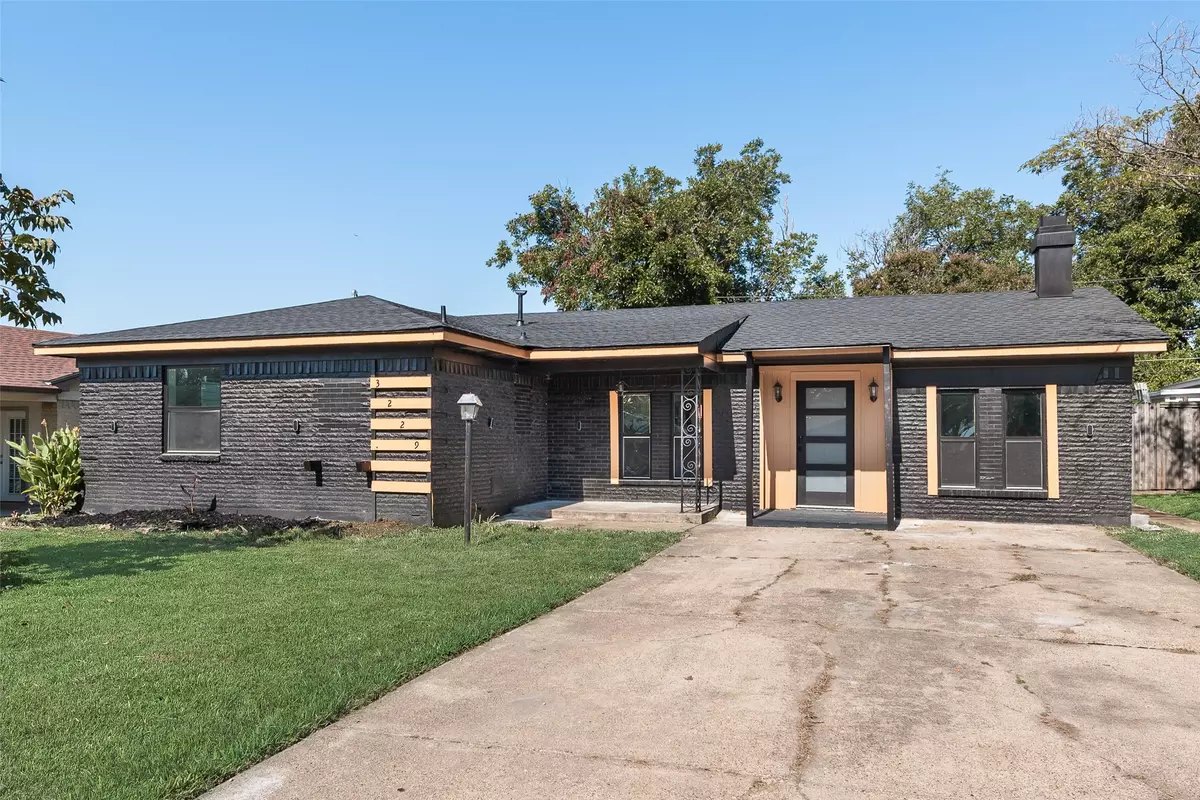 Mesquite, TX 75150,3229 Santiago DR