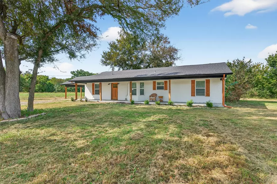 621 Craft RD, Bells, TX 75414