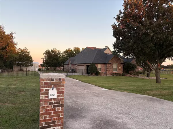 Celina, TX 75009,6734 Oak Hill LN
