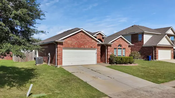 Burleson, TX 76028,900 Pebblecreek DR