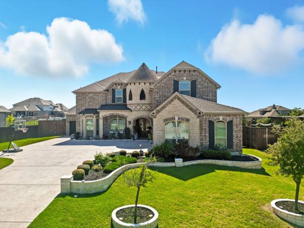 116 Thoroughbred DR, Hickory Creek, TX 75065