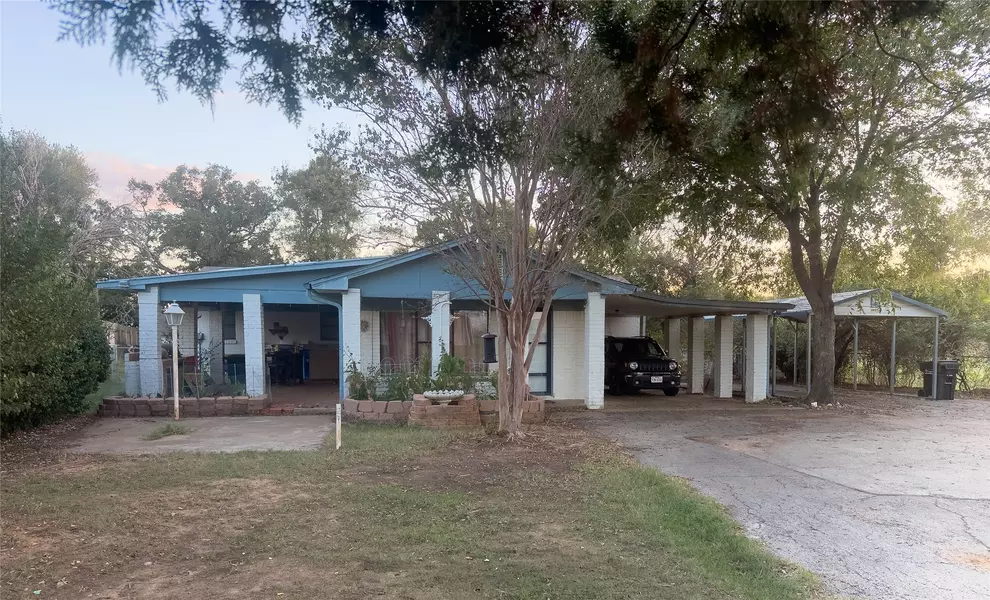 8295 Palo Pinto HWY, Mineral Wells, TX 76067