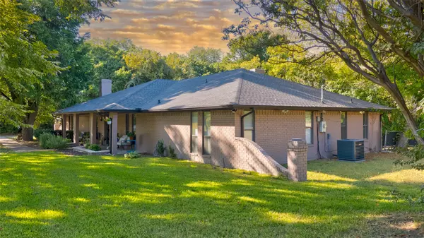175 E Pleasant Run RD, Cedar Hill, TX 75104