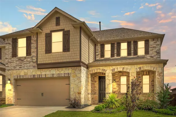 1028 West DR, Aubrey, TX 76227