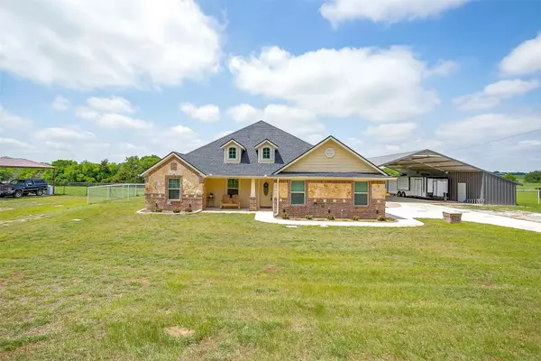 Decatur, TX 76234,203 CR 4221