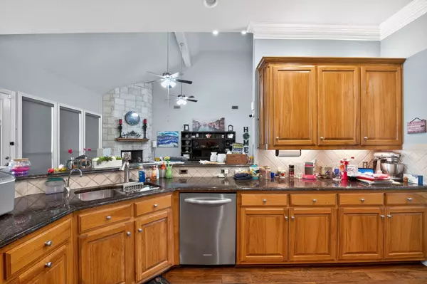 Granbury, TX 76049,2104 Wills Way DR