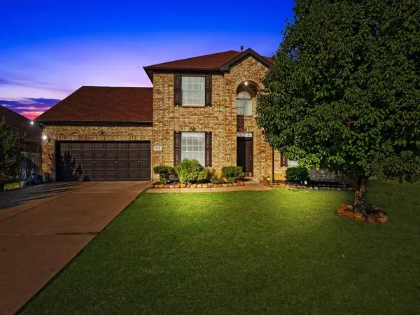 513 Rocky Creek DR, Mansfield, TX 76063