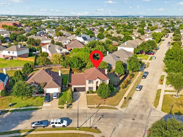 513 Rocky Creek DR, Mansfield, TX 76063