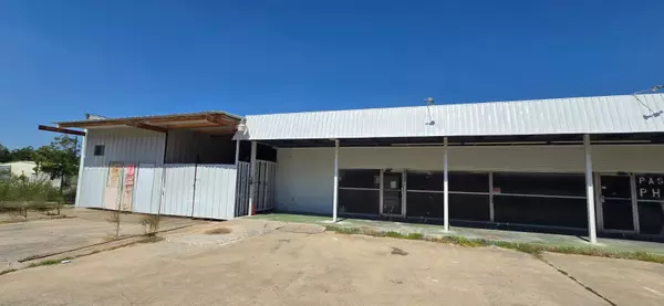 Denton, TX 76201,2112 W Prairie ST