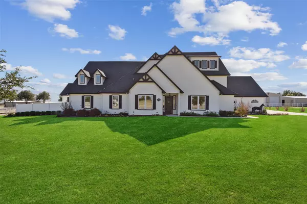 7765 Reed RD, Azle, TX 76020
