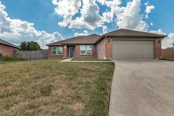 Grand Prairie, TX 75052,3527 Red Mine LN