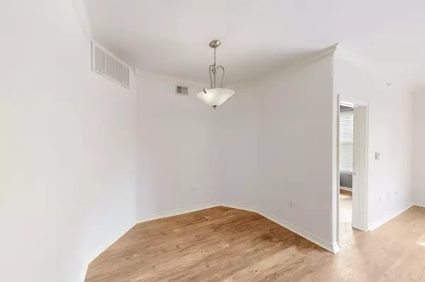 Irving, TX 75039,330 Las Colinas BLVD E #342