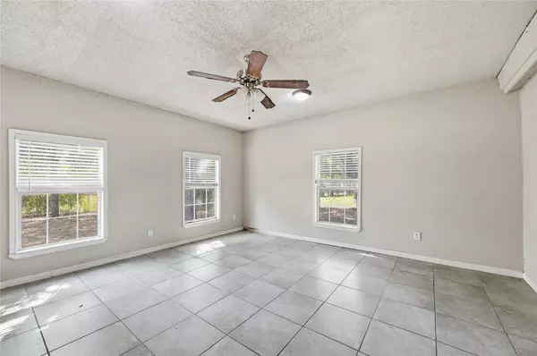Bedford, TX 76022,2024 Charleston DR