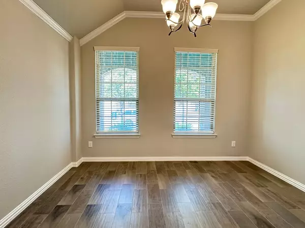 Fate, TX 75189,406 George DR