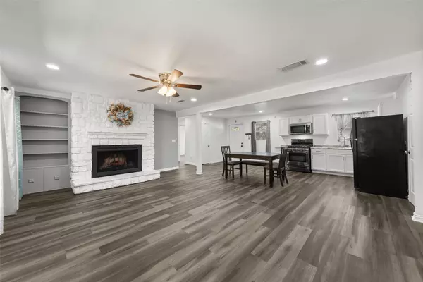 Waco, TX 76711,2128 Sunnydell DR