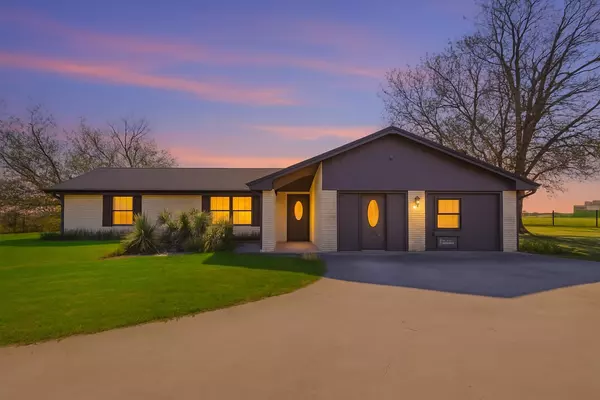 Sanger, TX 76266,3873 Lois RD E