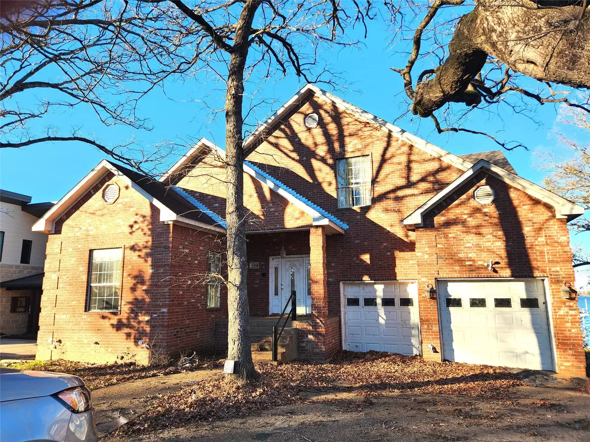 Mabank, TX 75156,180 Shady Shores