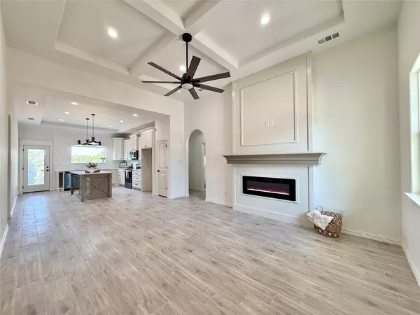 Granbury, TX 76048,5608 San Jacinto DR