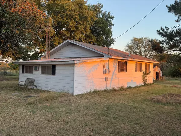 Grand Saline, TX 75140,2190 VZ County Road 1509