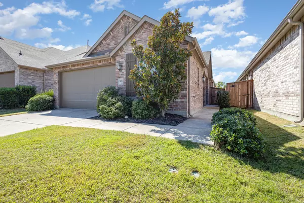3403 Blue Granite LN, Forney, TX 75126