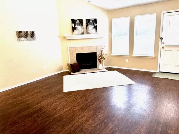 Forney, TX 75126,1014 Hampton DR