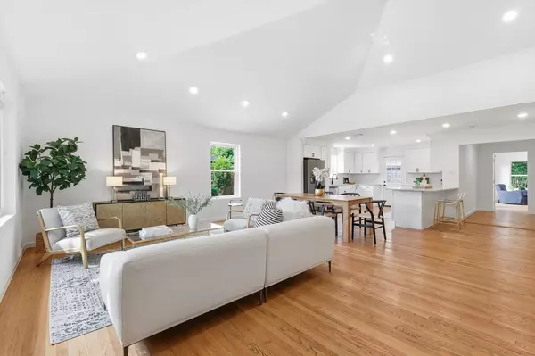 Dallas, TX 75214,6811 Patrick DR