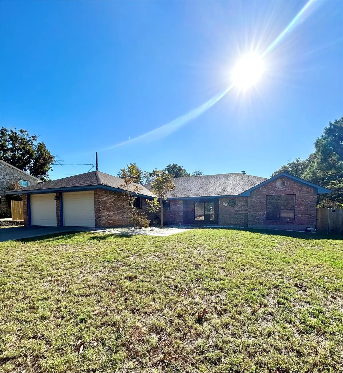 Granbury, TX 76048,1300 3rd ST